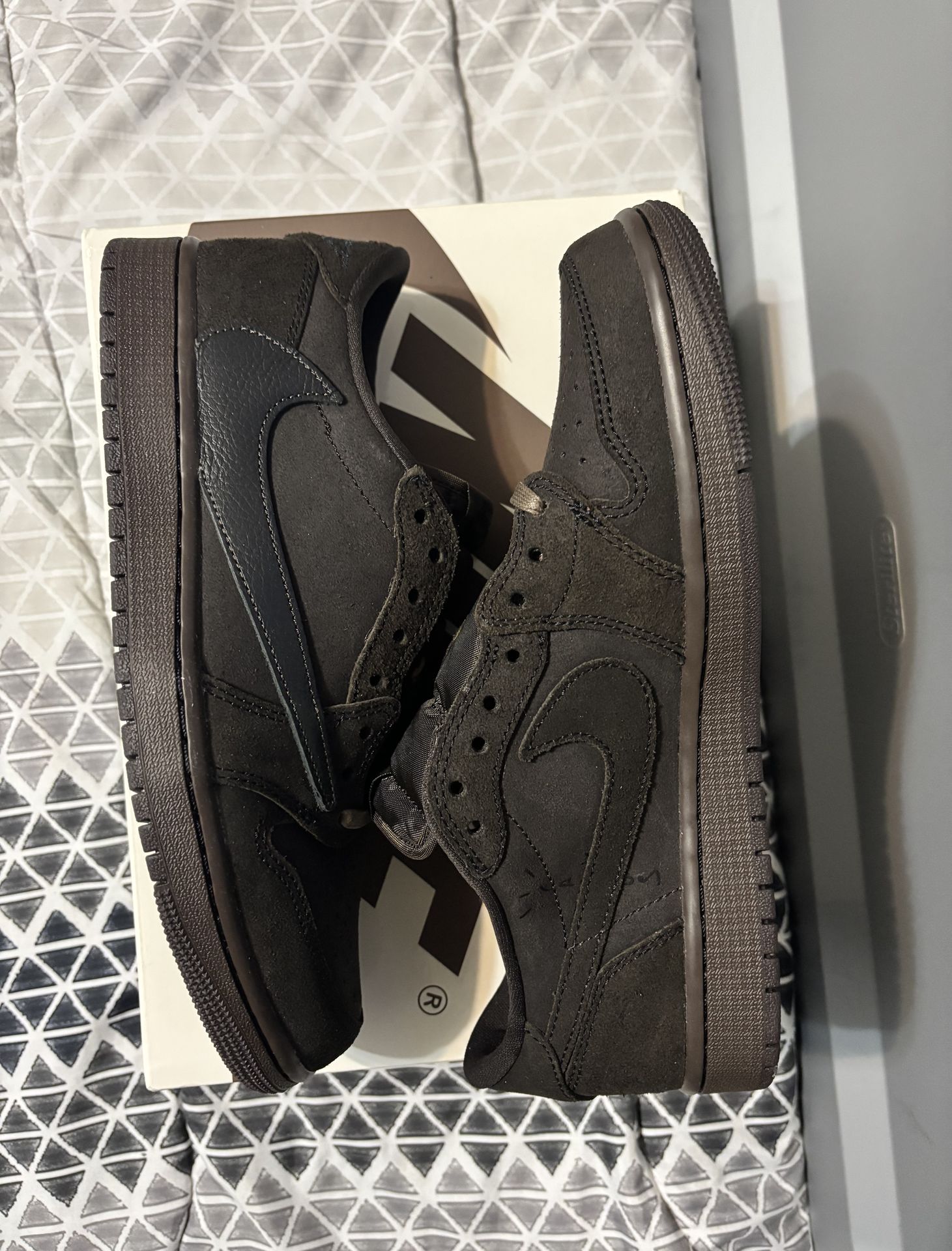 Travis Scott x Air Jordan 1 Low OG SP Velvet Brown Size 8 - Brand New