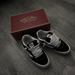 Vans Knu Skools