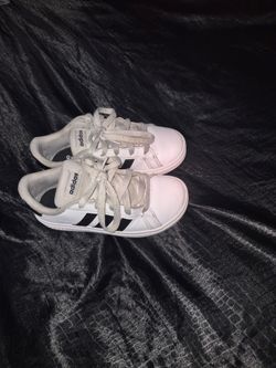 Boys shoes