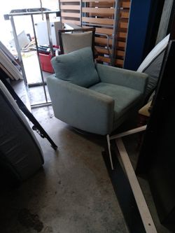 Mid century modern swivel chair