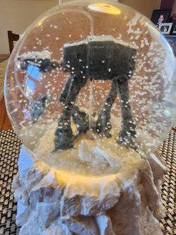 Star Wars Snow Globe
