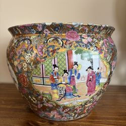 Vintage Famille Rose Chinese Planter – Koi Fish – Qianlong Mark