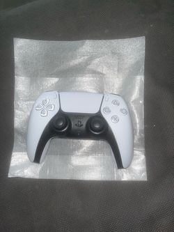 PlayStation 5 controller