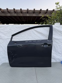 2020 2021 2022 2023 2024 2025 2026 TOYOTA COROLLA LEFT FRONT DOOR OEM USED 