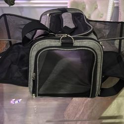 Pet carrier