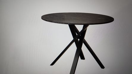 Table great shape