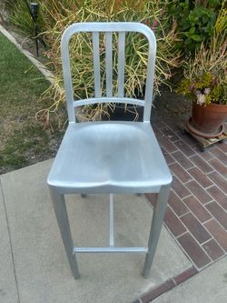 Barstool