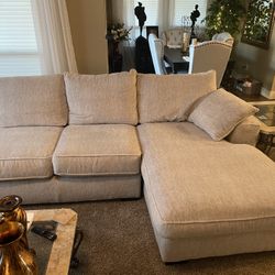 Chaise/Sofa Sectional