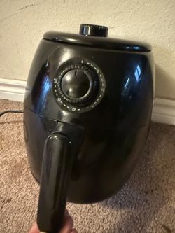 Small air fryer- Great For Studio Apt!
