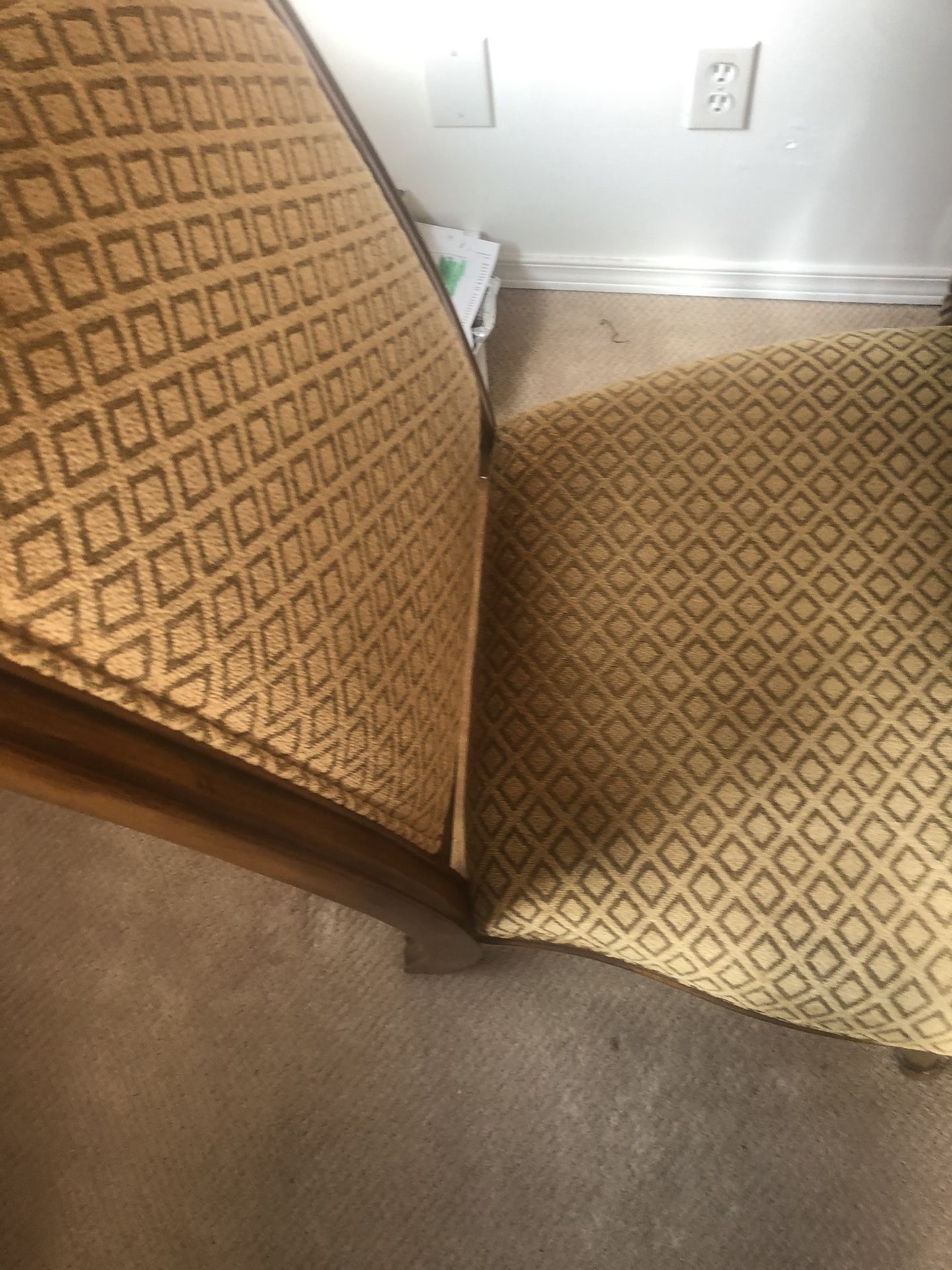 Dining Table & Hutch