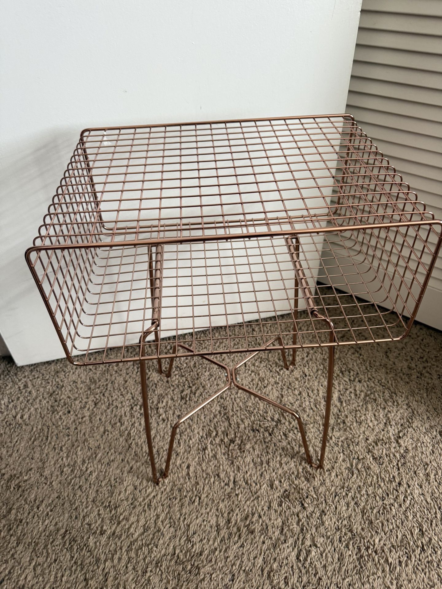 mDesign Modern Industrial Side Table with Storage Shelf, 2-Tier Metal Minimal End Table, Metallic Caged Grid - Accent Furniture for Living Room, Bedro