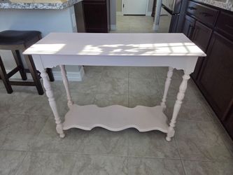 Antique pink painted table