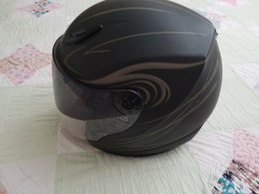 Motor cycle Helmet. LARGE