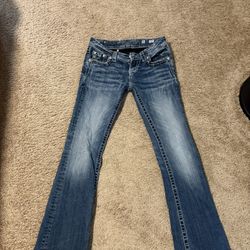 Woman’s Miss Me Jeans