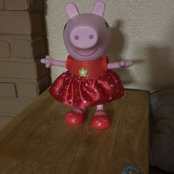 Dancing Peppa Pig 