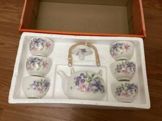 7 Pic Floral Teapot Set