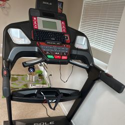 F63 2019 TREADMILL