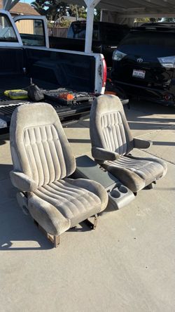 89-98 chevy/ gmc bucket seats and center console gray