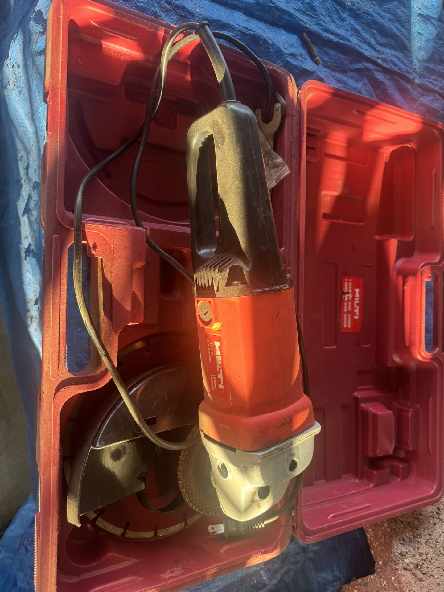 Hilti Grinder