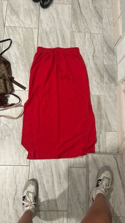 Red Skirt 