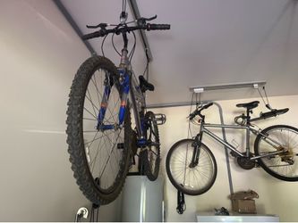 A Diamondback and Pacific Havoc  mountain bicycles for sale!