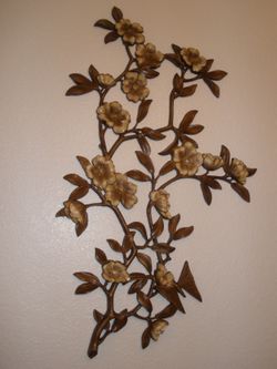 Decorative wall hanging Syroco Brand 2 piece set
