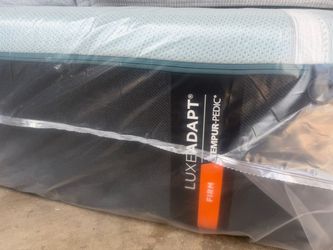 King Tempurpedic Luxe Adapt Firm Mattress 