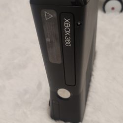Xbox 360 Kinect With Games Included 
