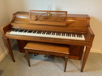 Hammond upright piano outlet