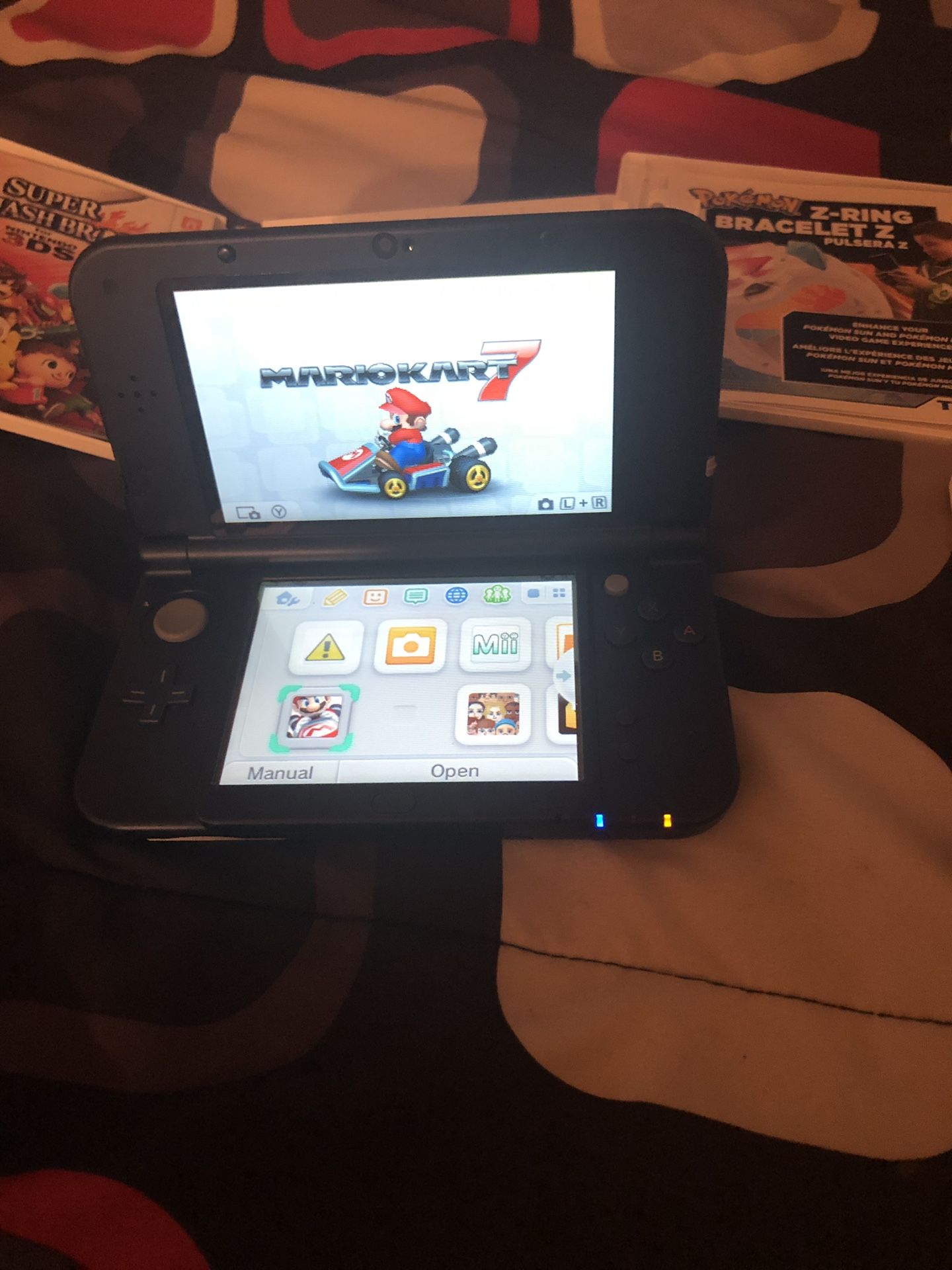 Nintendo 3Ds xl new galaxy style comes with 10 games