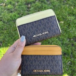 Michael Kors Small Wallet 