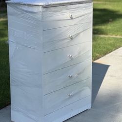5 Drawer Dresser 