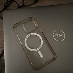 iPhone 13 / 14 / 15 Pro clear phone case mag safe