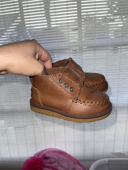 TOMS toddler Dress Shoes 