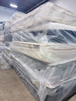 Mattresses / Saatva Serta Sealy Beautyrest Purple