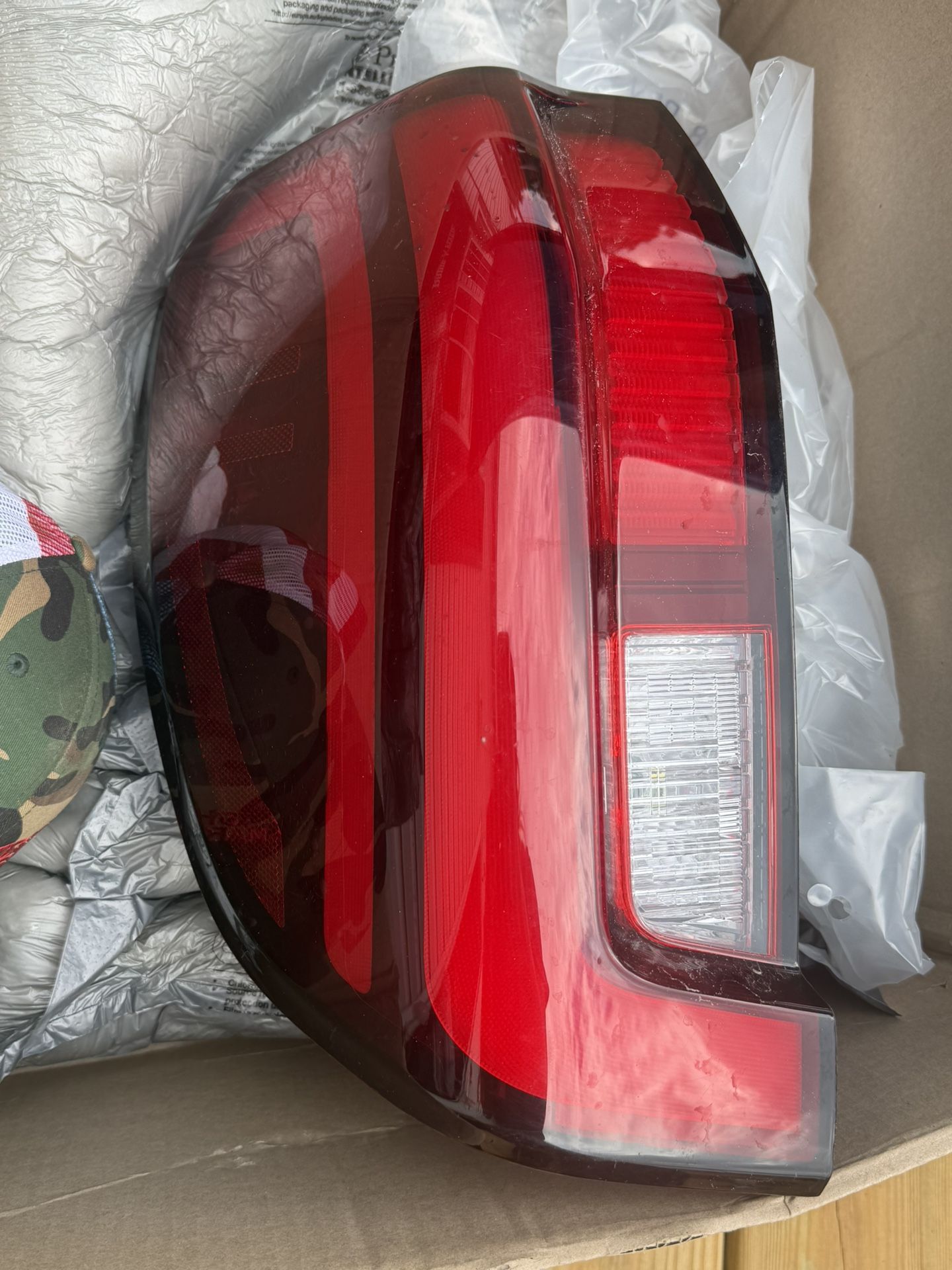 2025 Ford Expedition Platinum Left Taillight