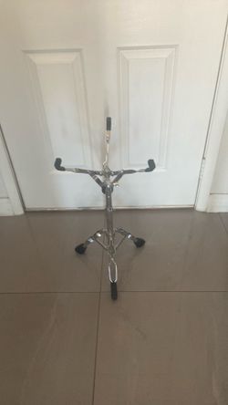Lightweight snare stand