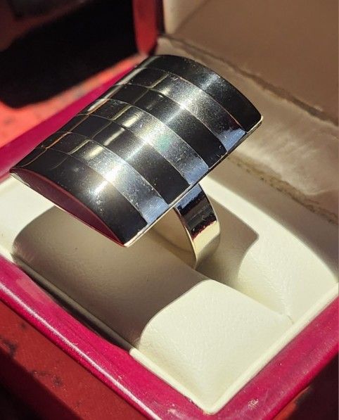 925 Sterling Silver sizeable ring