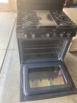 GE 30 in. 5.0 cu. ft. Gas Range in Stainless Steel
