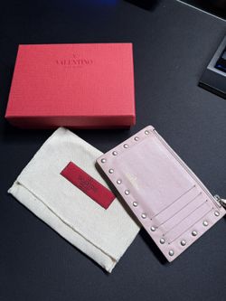 Authentic Valentino ROCKSTUD CALFSKIN CARDHOLDER WITH ZIPPER original price is $390 before Tax now only $200