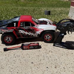 Traxxas Slash Ultimate 4x4 Vxl With Metal Drive Shaft And 3s Lipo