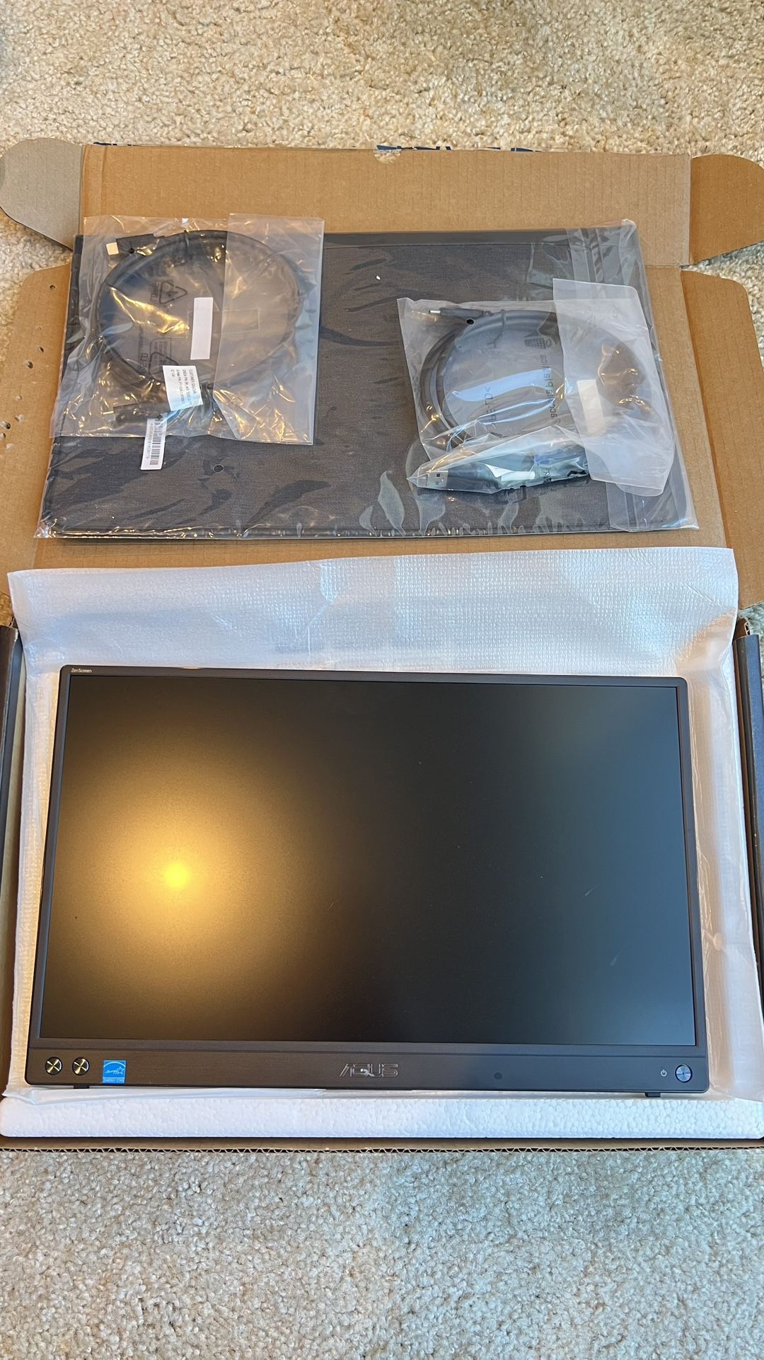 Asus ZenScreen 15.6 1080p Portable Monitor (MB16ACV) 
