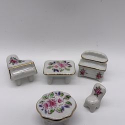 Vintage Porcelain Miniatures. Made In Japan. 5 Pieces