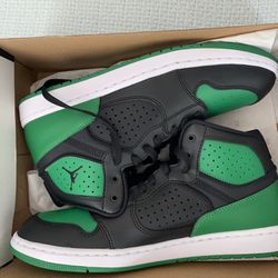 Jordan 10.5 Black/Aloe Verde - Nike