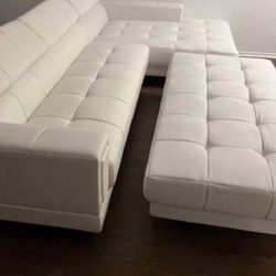 New White Sectional Couch w/ Cocktail Ottoman ! Free Delivery 🚚 ! Zero Down Financing ! 