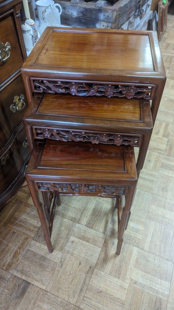Vintage Set Of Three Rosewood Stacking Tables Table 