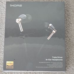 1MORE Triple Driver In-ear Earphones