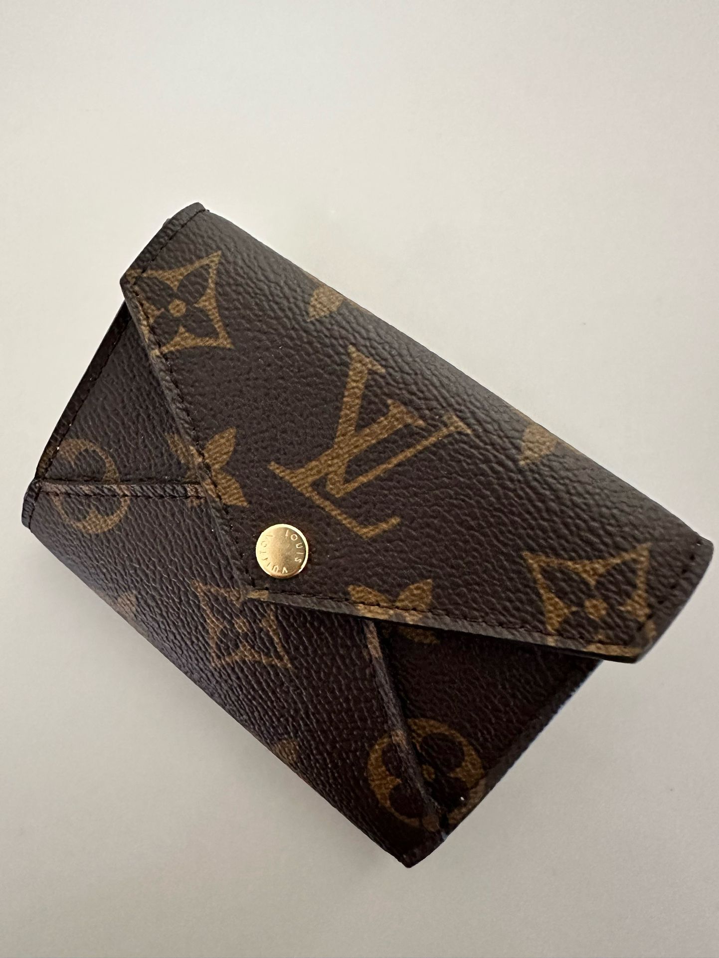 Authentic Louis Vuitton Celeste Wallet In Monogram 