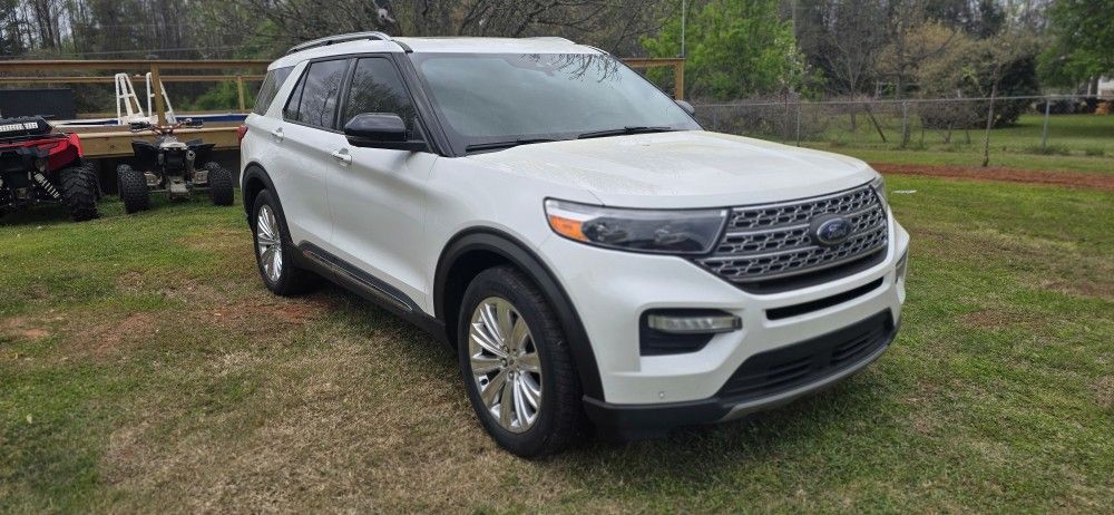 2020 Ford Explorer