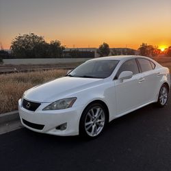 Lexus is250